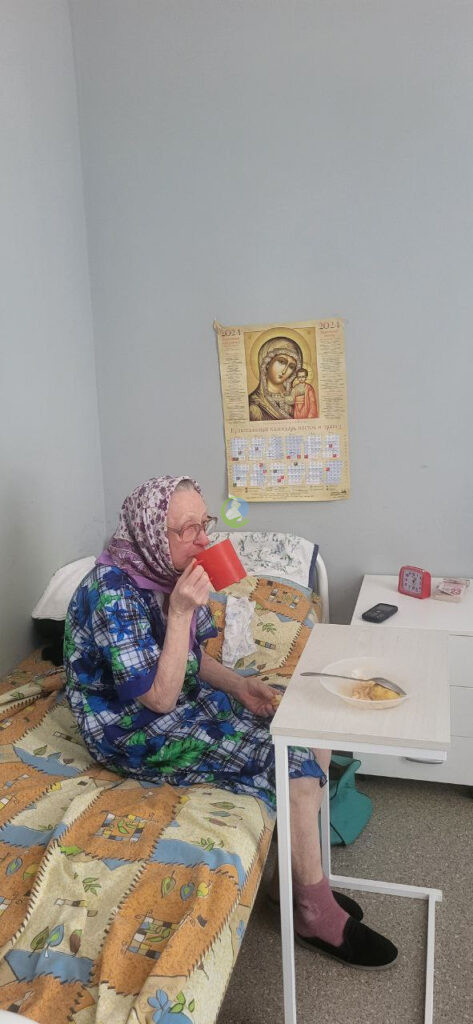Прием пищи в доме престарелых