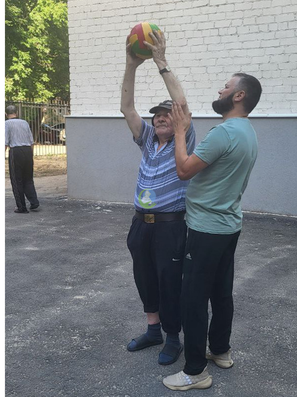 Занятия ЛФК для пожилых 