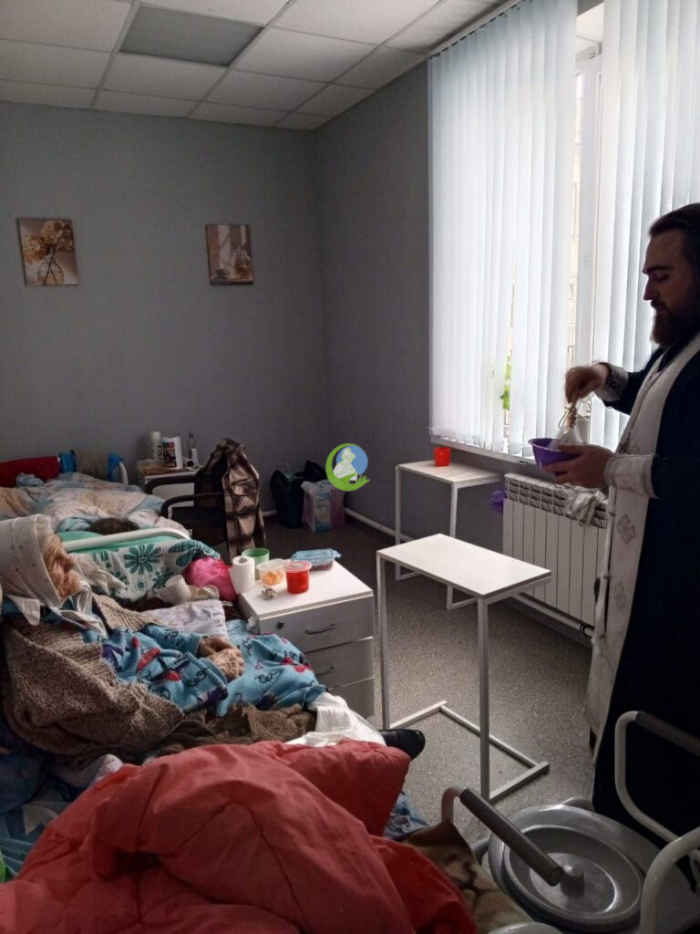 Освящаем наш пансионат «Оазис Спокойствия»