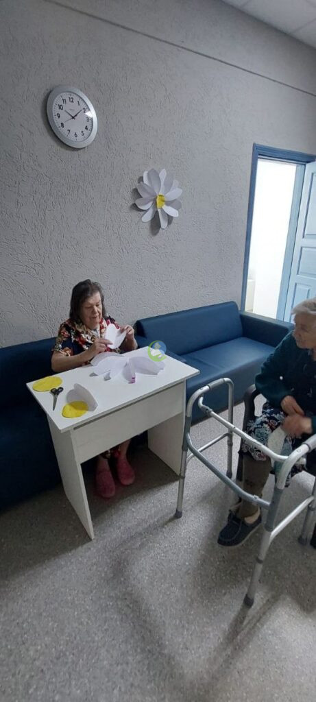 Летнее вдохновение в доме престарелых