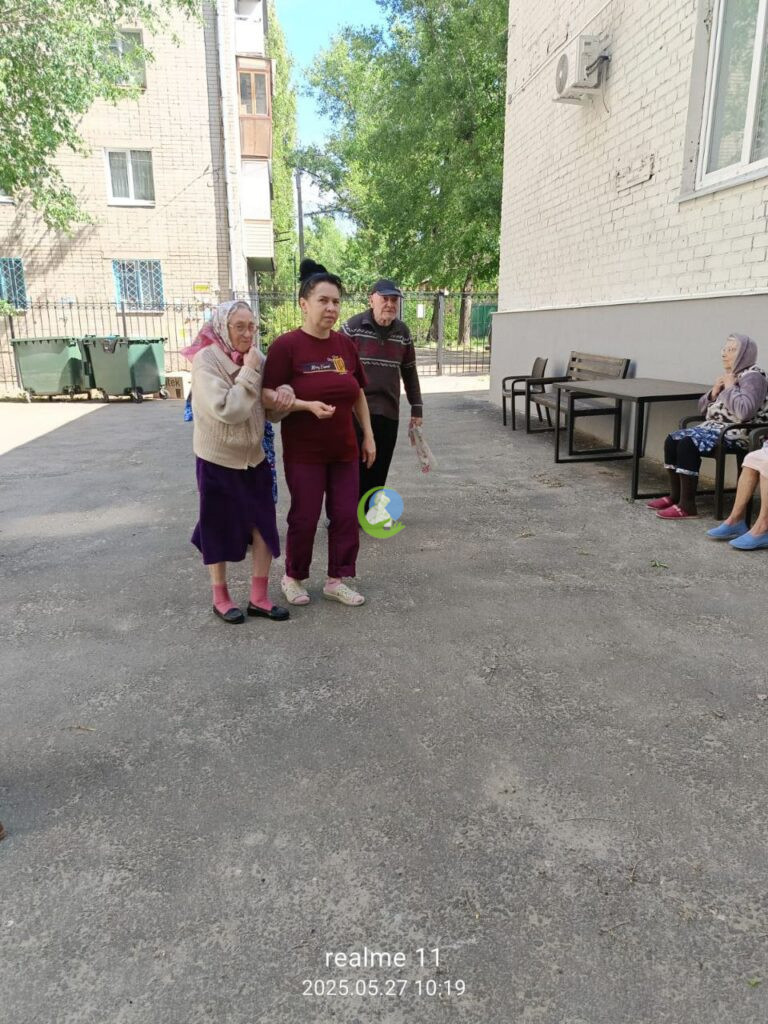 Прием пищи в доме престарелых в Воронеже