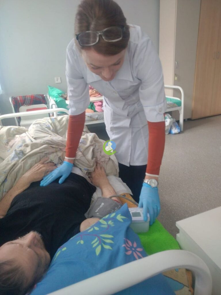 Медицинский уход в доме престарелых