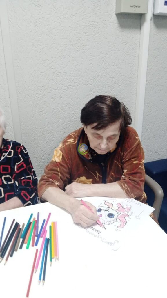 Рисуем в доме престарелых