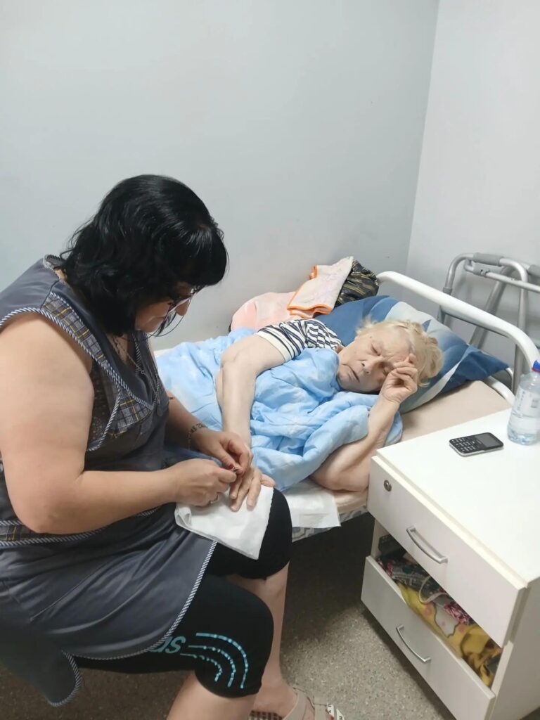 Ухаживаем за ногтями